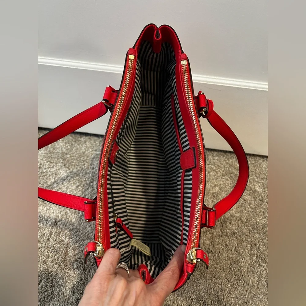 ♠️ EUC Kate Spade Prickly Pear (Red) Cameron Street Teegan Leather Bag